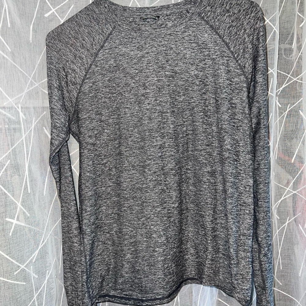 Oiselle Lux Gray Long Sleeve Shirt